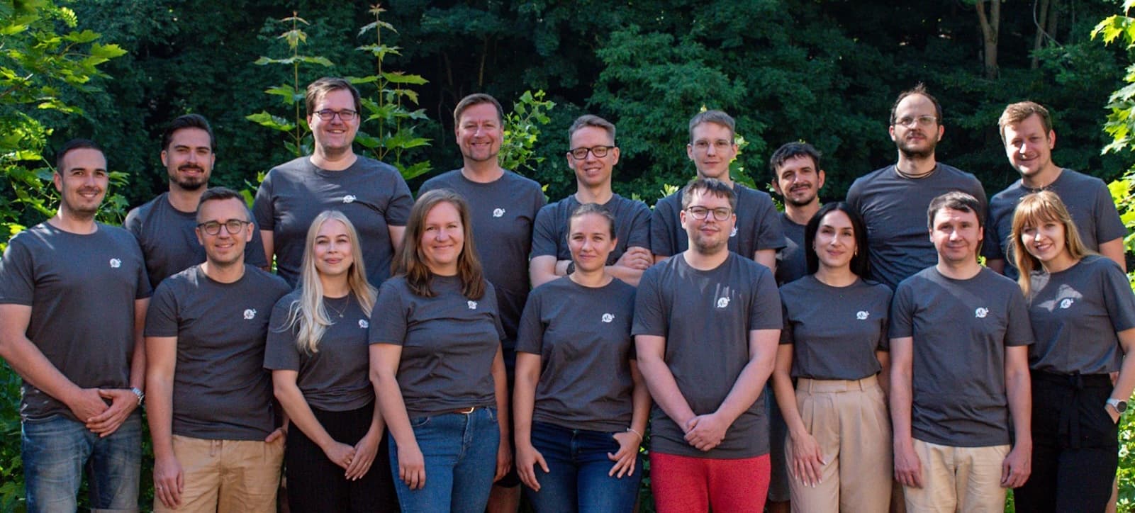 meddevo team working together